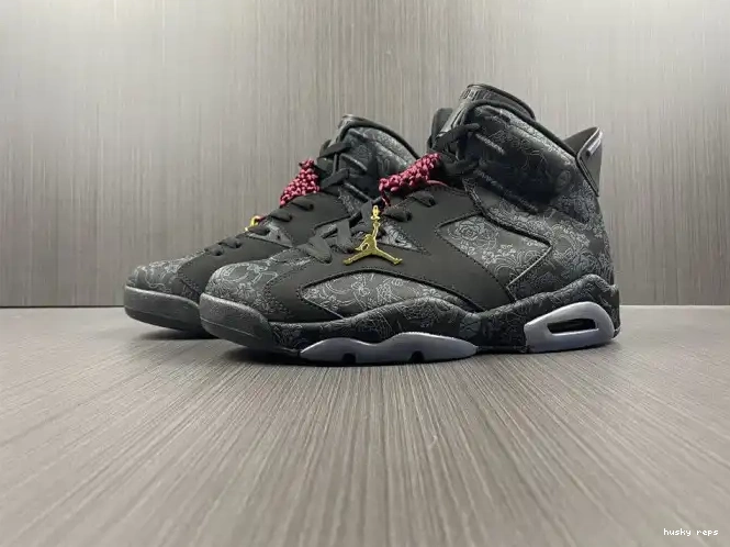 Husky SD Black (W) 6 Retro Triple Jordan DB9818-001 0508